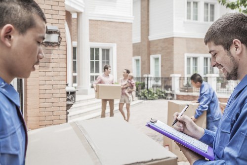 Professional packing services in Canary Wharf